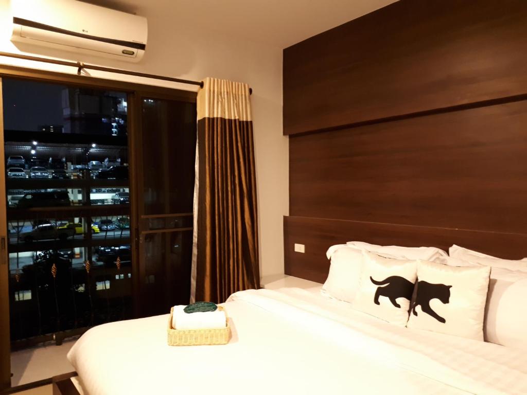 Отель Bed By City Surawong-Patpong Hotel, Бангкок