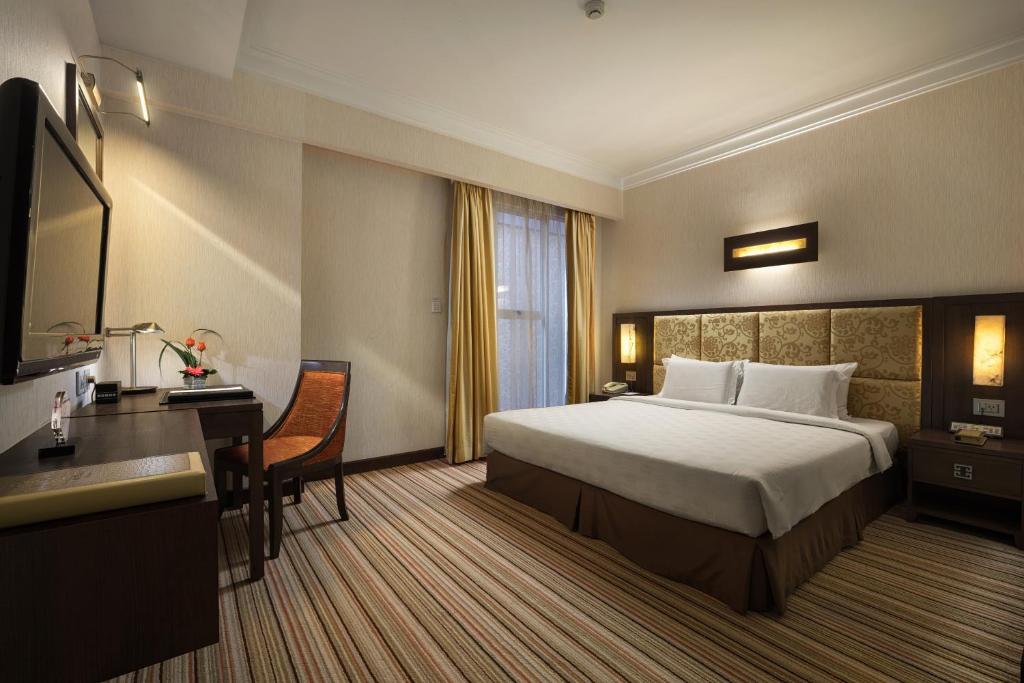 Двухместный (Special Offer - 24h Stay - Double or Twin Room) отеля Silk Path Hanoi Hotel, Ханой