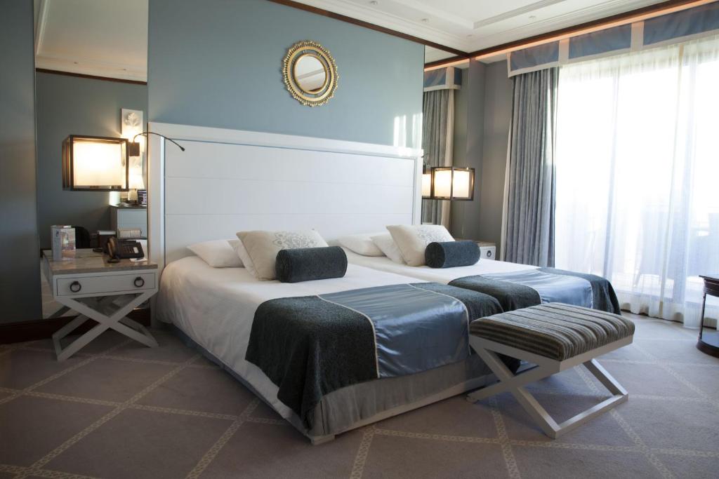 Двухместный (Двухместный номер Делюкс с 1 кроватью и видом на море) отеля Grande Real Villa Itália Hotel & Spa, Кашкайш