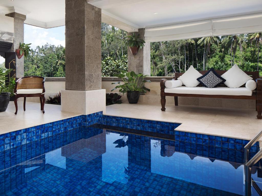 Вилла (Люкс с бассейном, видом на долину, а также бесплатным ваучером на коктейль и посещение спа-центра) курортного отеля Viceroy Bali, Убуд