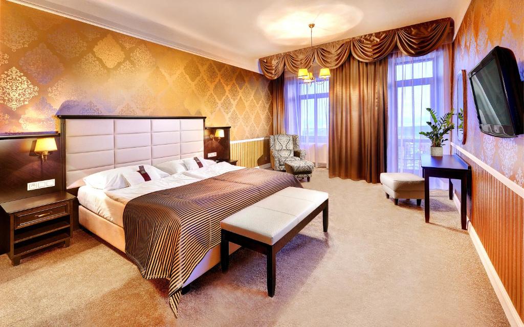 Сьюит (Классический люкс) отеля Grand Hotel Praha, Высокие Татры