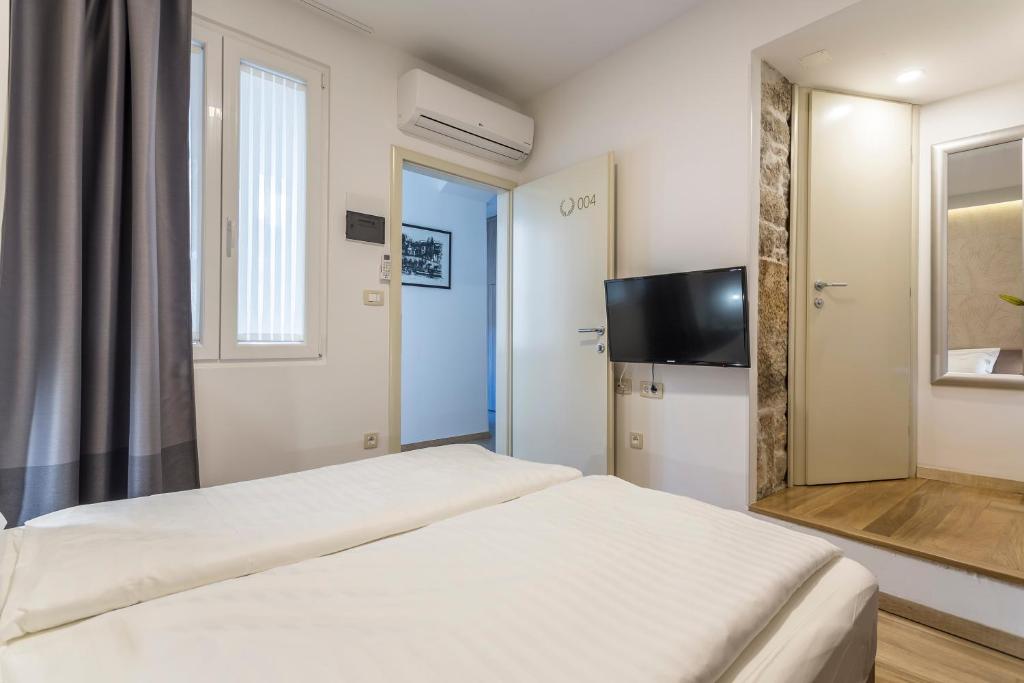 Двухместный (Двухместный номер эконом-класса с 1 кроватью) гостевого дома Centro di Centri Rooms, Сплит