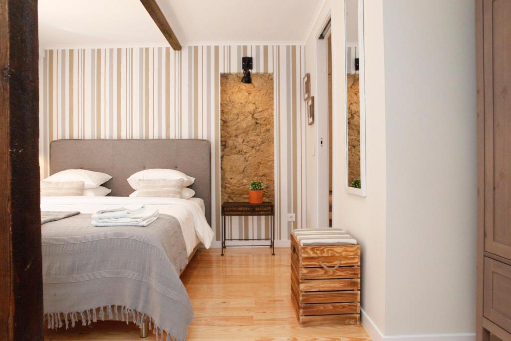 Двухместный (Двухместный номер «Комфорт» с 1 кроватью или 2 отдельными кроватями) отеля Flores Guest House, Лиссабон
