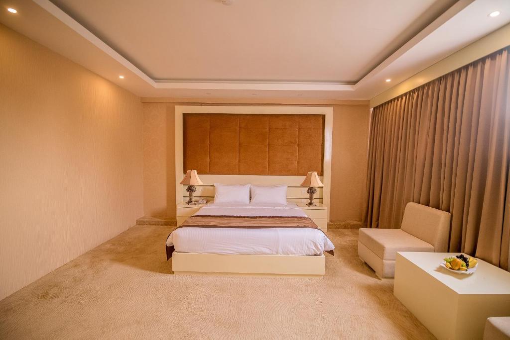 Двухместный (Двухместный номер Делюкс с 1 кроватью или 2 отдельными кроватями) отеля Grandeeza Luxury Hotel, Негомбо