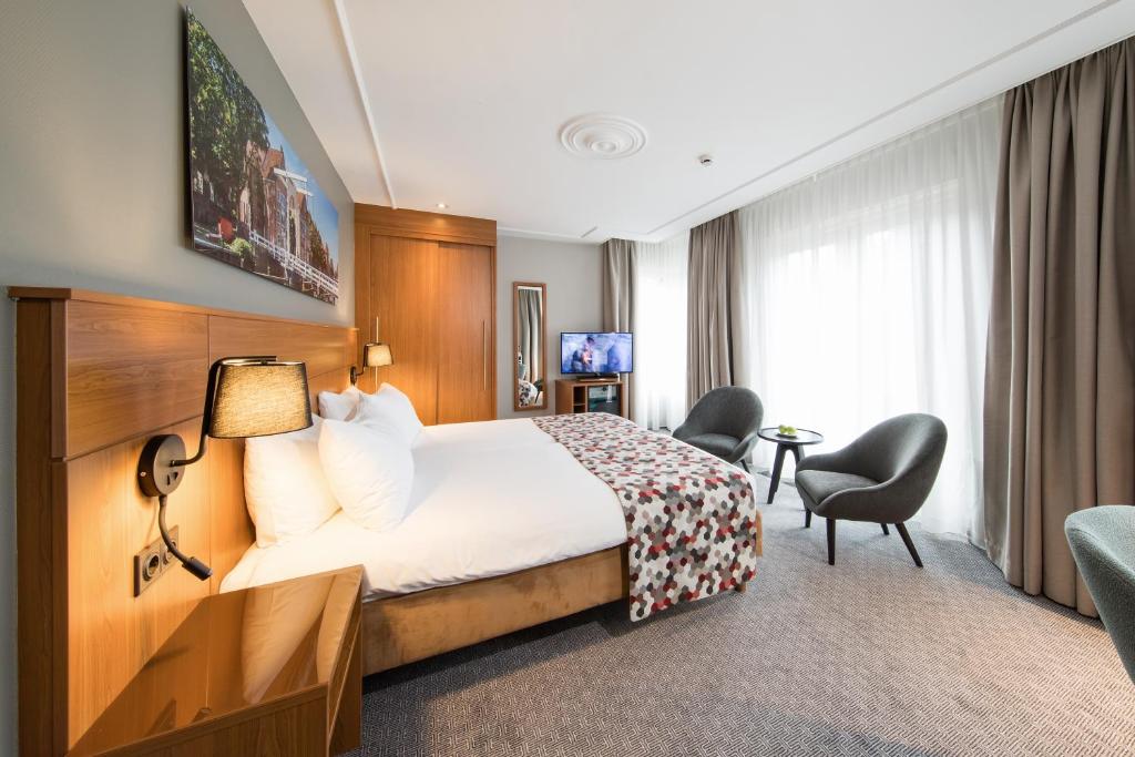 Двухместный (Представительский двухместный номер с 2 отдельными кроватями) отеля Bilderberg Grand Hotel Wientjes, Зволле