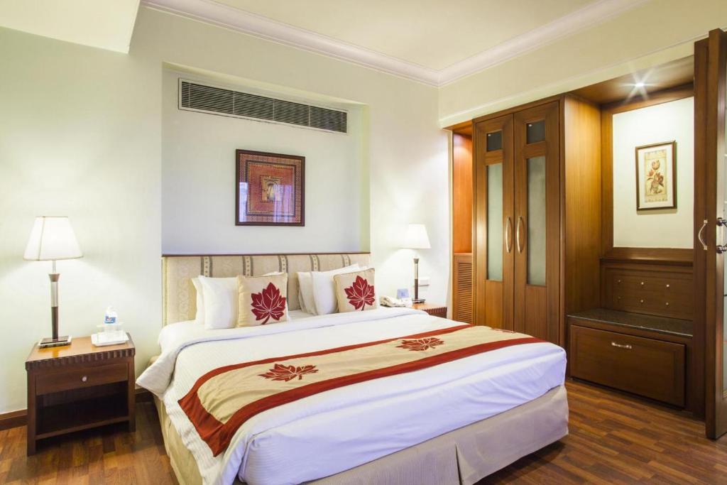Сьюит (Deluxe Suite with complimentary one way airport transfer) отеля Clarion Bella Casa Jaipur, Джайпур