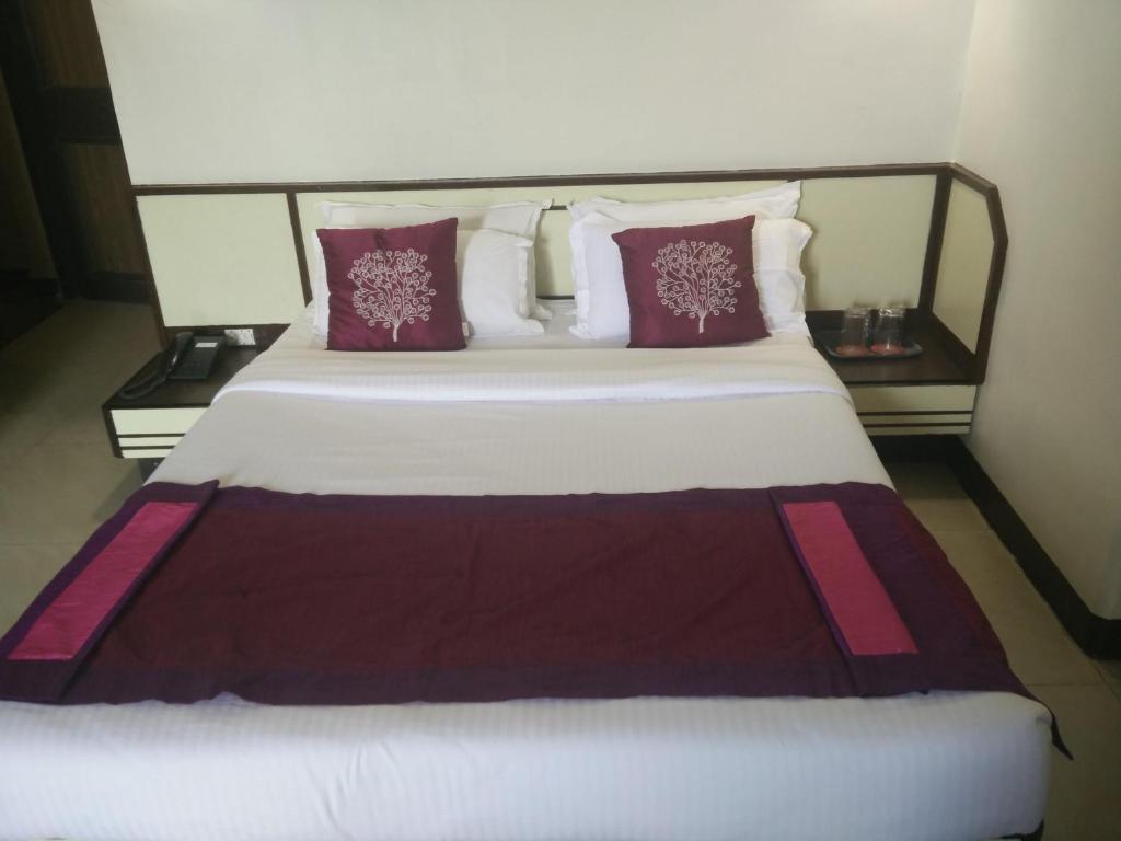 Двухместный (Двухместный номер Делюкс с 1 кроватью или 2 отдельными кроватями) отеля Strand Hotel, Мумбай