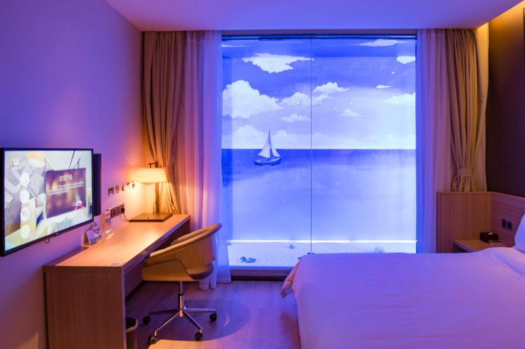 Двухместный (Mainland Chinese Citizens - IU Style Double Room), IU Hotel Zhuhai Gongbei Light Rail Station