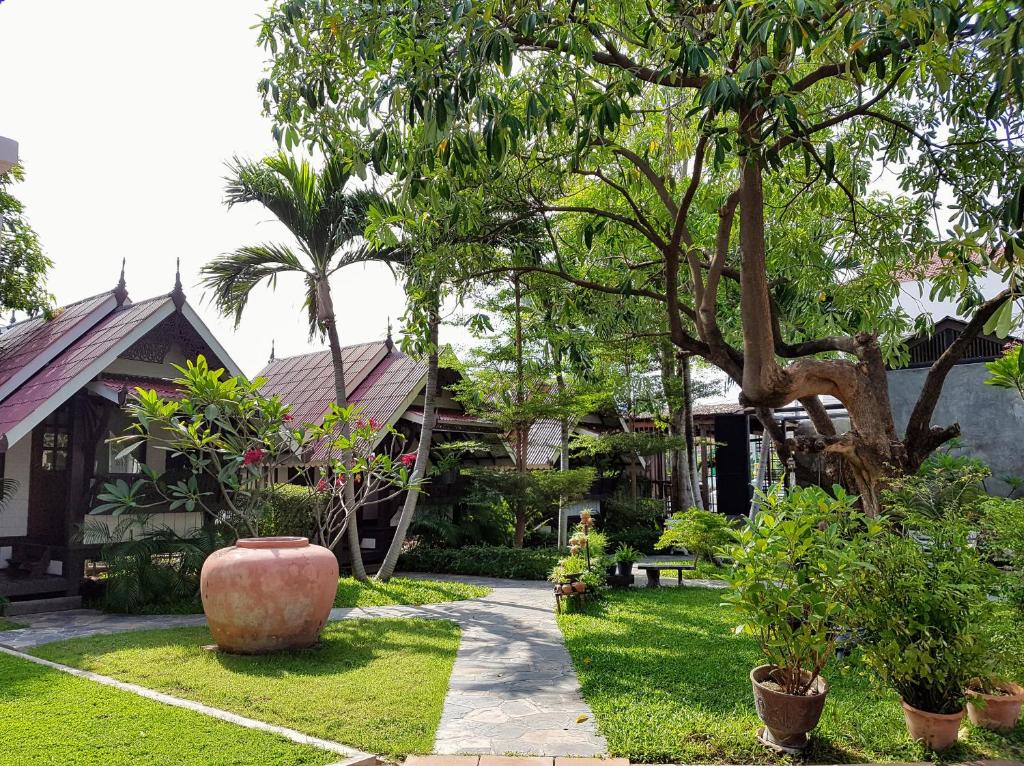 Гостевой дом Niwas Ayutthaya, Аюттхая