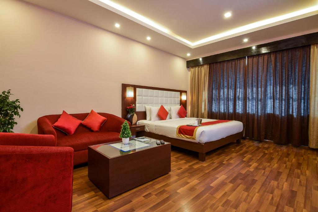 Двухместный (Клубный двухместный номер с 1 кроватью) отеля Akshaya Aura, Бангалор