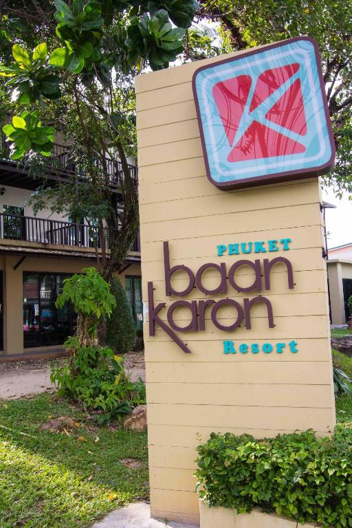 Двухместный (Улучшенный номер с кроватью размера «queen-size» (2 взрослых и 1 ребенок)) отеля Baan Karon Resort, Пхукет