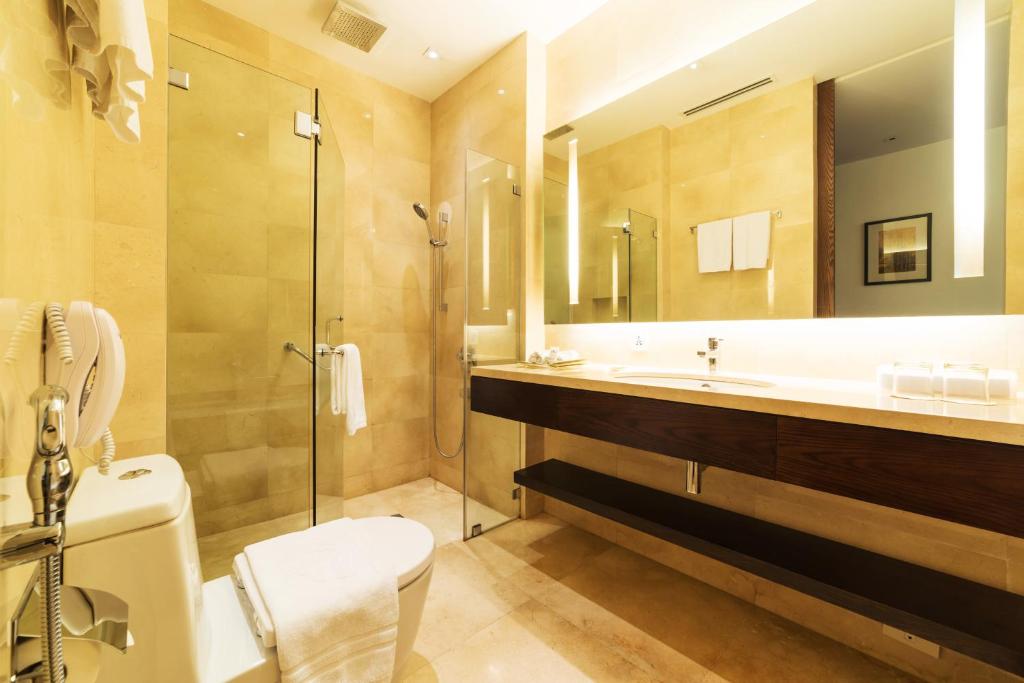 Сьюит (Полулюкс), City Garden Grand Hotel