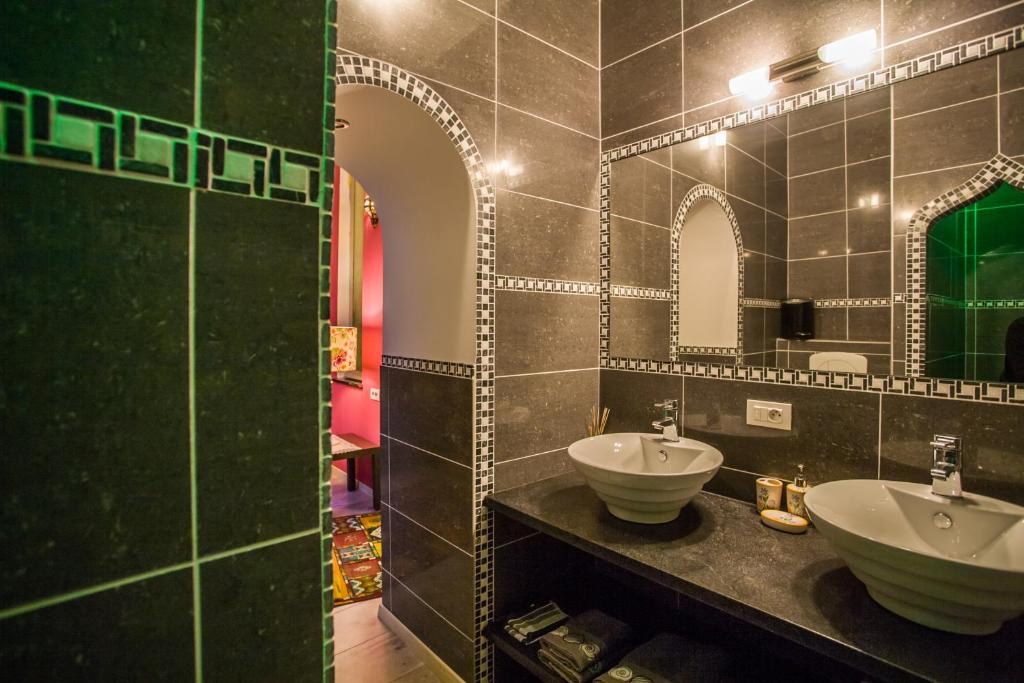 Трехместный (Трехместный номер с ванной комнатой) отеля B&B Casablanca, Кортрейк