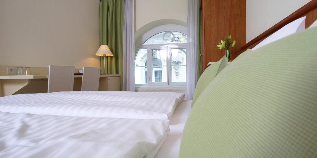 Двухместный (Стандартный двухместный номер с 1 кроватью) отеля Hotel Wandl, Вена