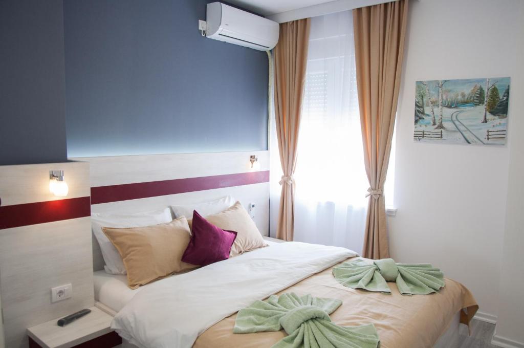 Двухместный (Номер Делюкс с кроватью размера «king-size») гостевого дома Apartments Banja & Luxury Rooms, Врнячка-Баня