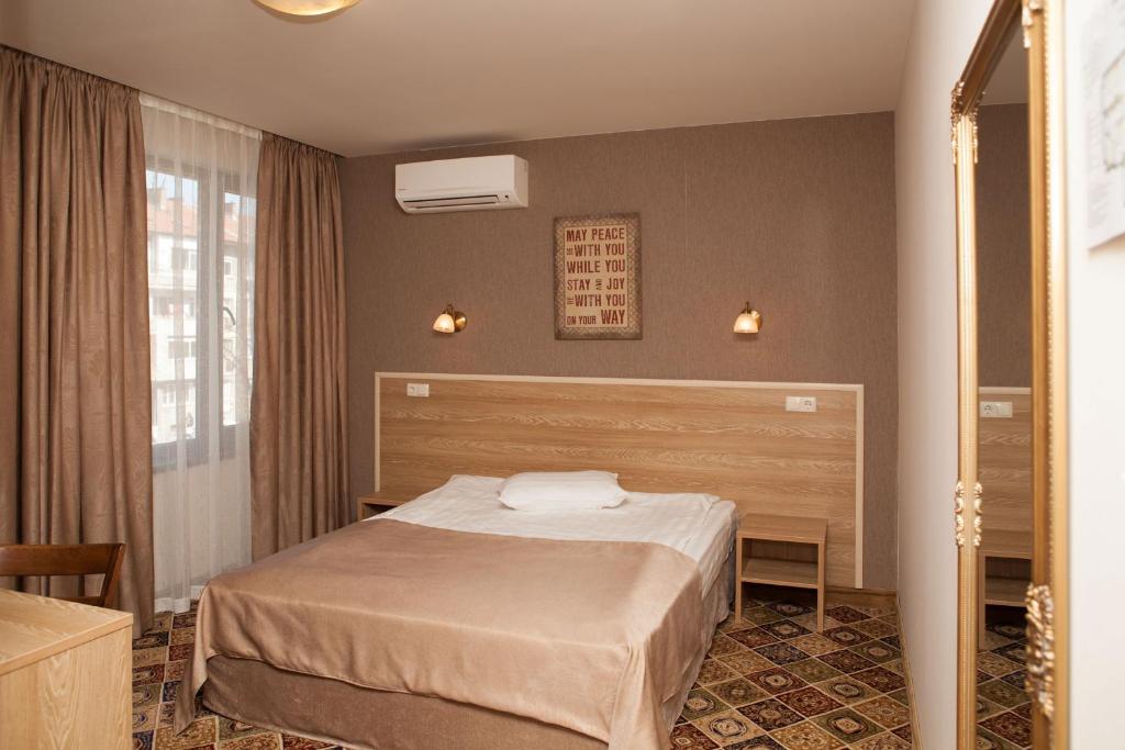 Двухместный (Номер Делюкс с кроватью размера «king-size») отеля Hotel Motto, Стара Загора