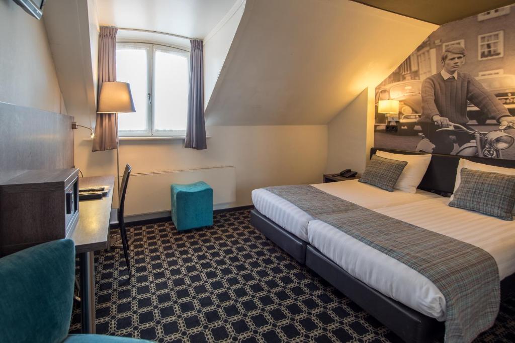 Двухместный (Улучшенный двухместный номер с 1 кроватью) отеля Hotel Cornelisz, Амстердам