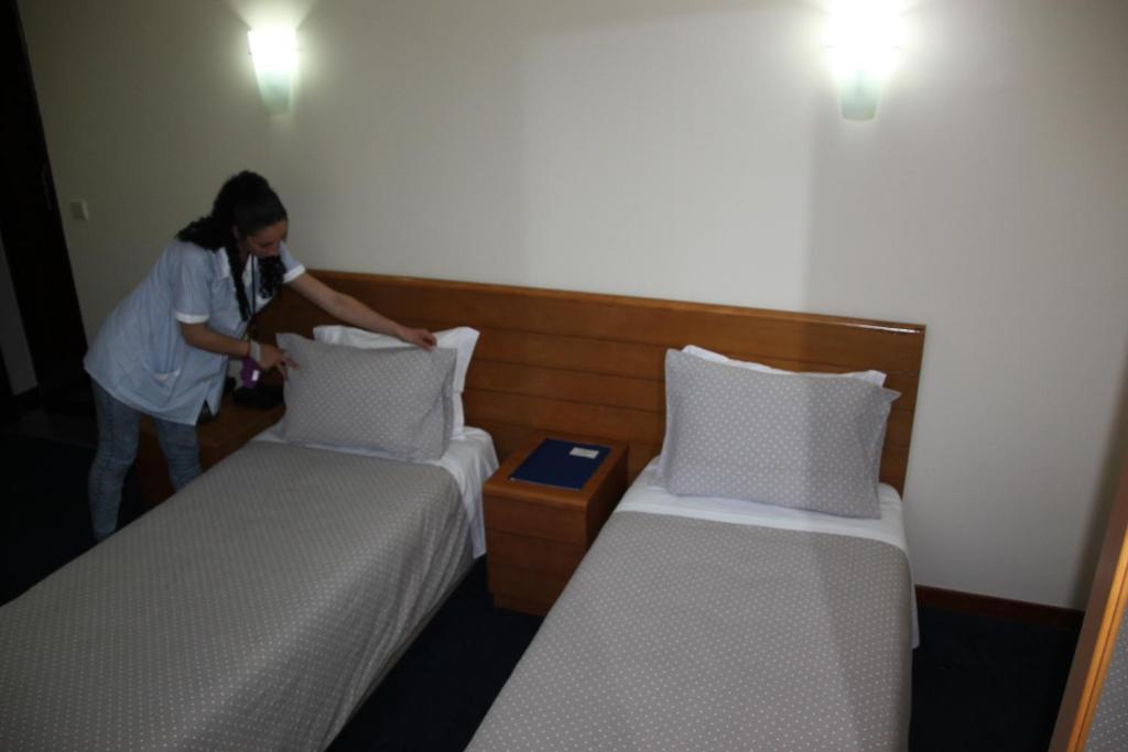 Двухместный (Стандартный двухместный номер с 1 кроватью или 2 отдельными кроватями) отеля Hotel Quasar, Порту