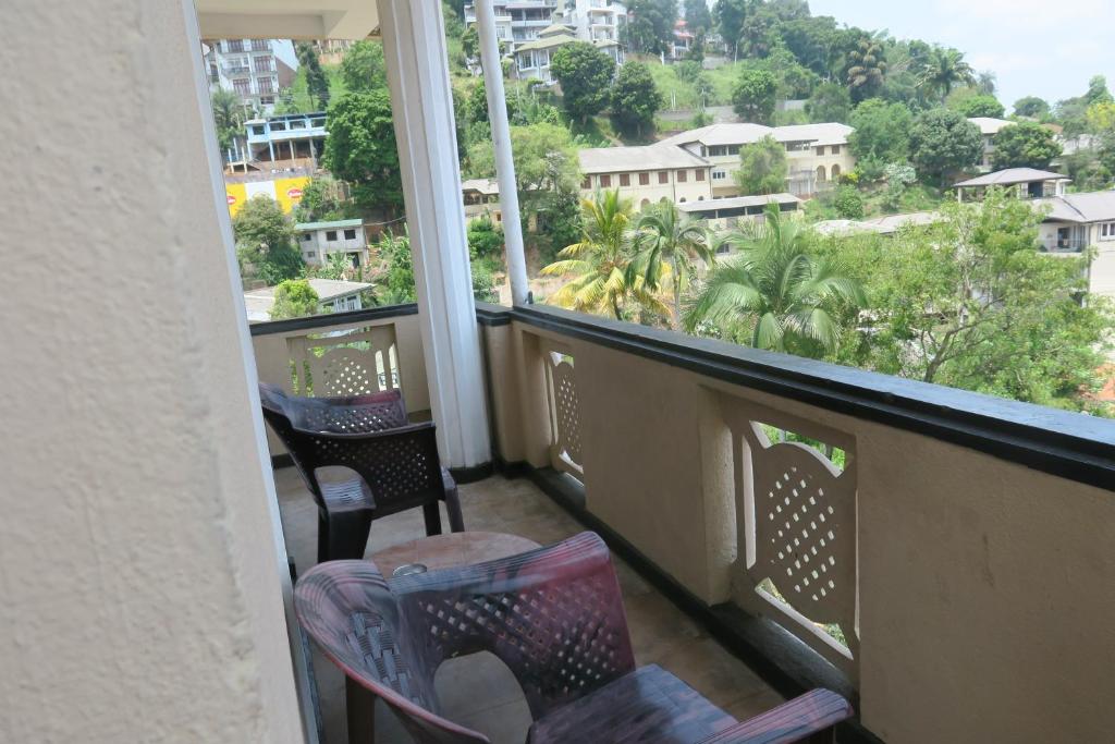 Двухместный (Двухместный номер Делюкс с 1 кроватью и балконом) гостевого дома Expeditor Kandy, Канди