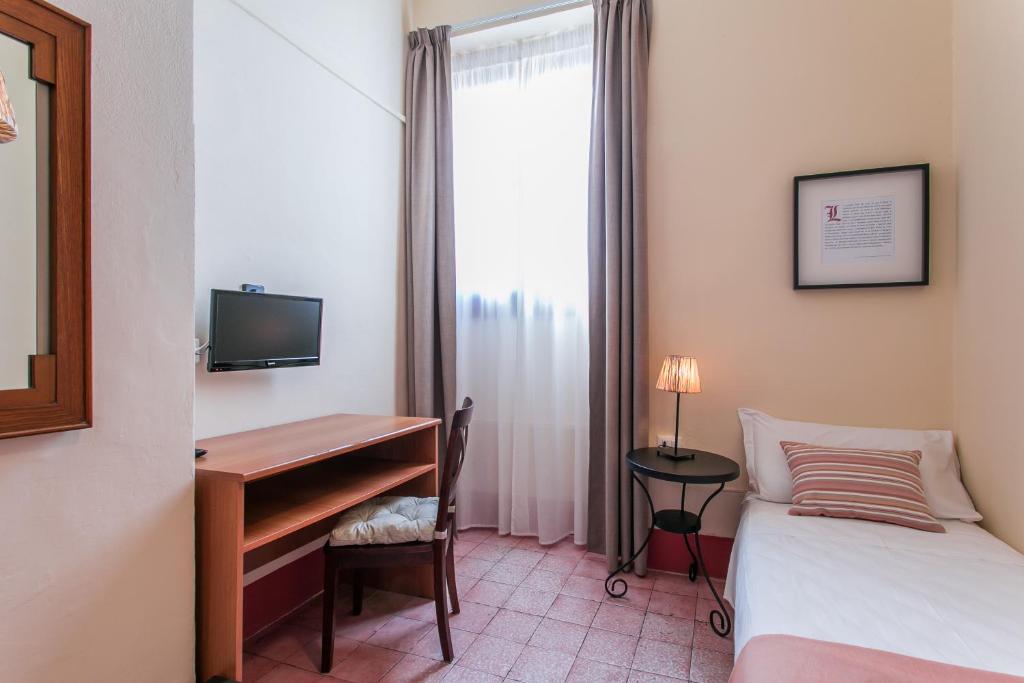 Одноместный (Одноместный номер «Комфорт») отеля Hotel d'Azeglio Firenze, Флоренция