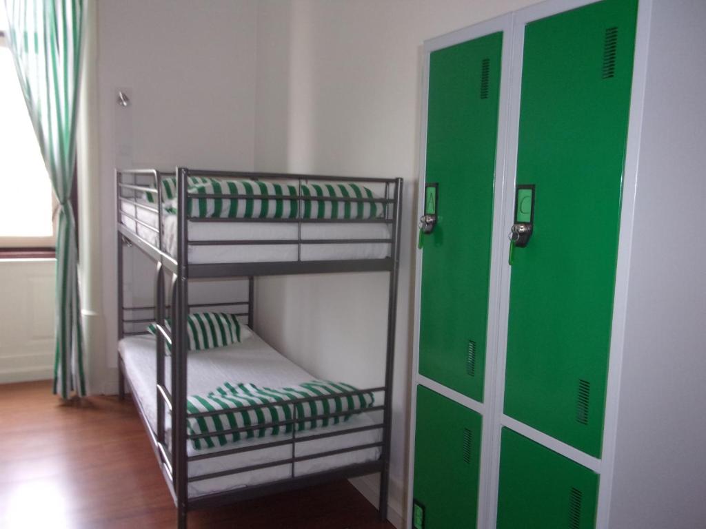 Номер (Общий номер для мужчин и женщин) хостела Hostel 402, Фигейра-да-Фош