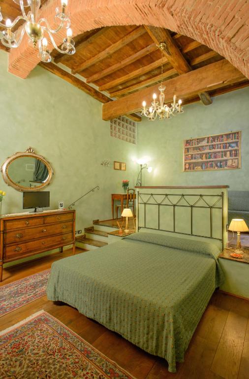 Четырехместный (Четырехместный номер с собственной ванной комнатой) отеля B&B La Casa dei Tintori, Флоренция