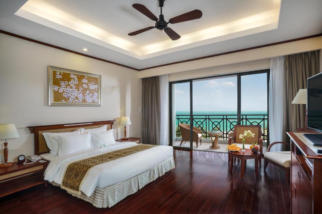 Двухместный (Двухместный номер «Гранд Делюкс» с 1 кроватью и видом на море - Только завтрак) курортного отеля Vinpearl Nha Trang Resort, Вин Нгуен
