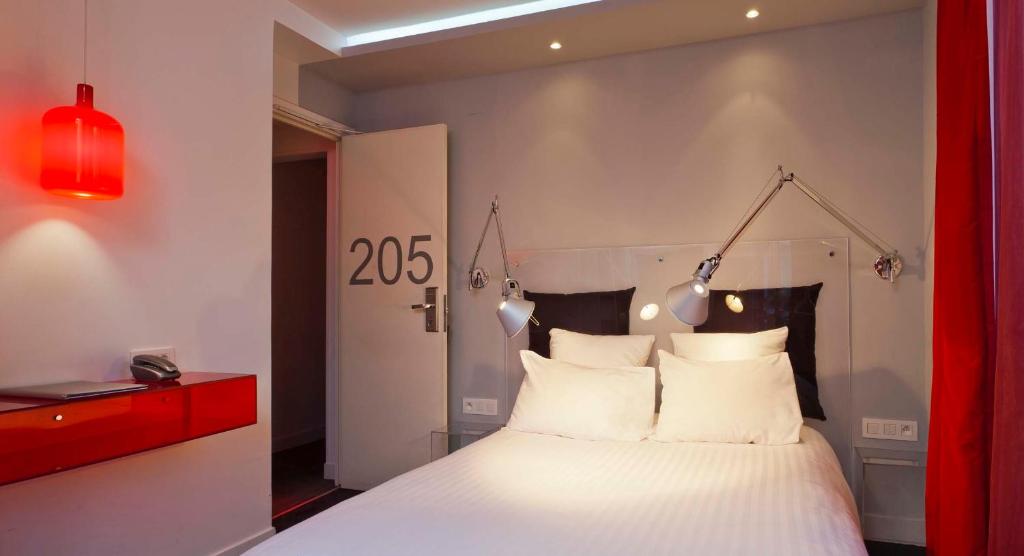 Двухместный (Стандартный двухместный номер с 1 кроватью) отеля Color Design Hotel, Париж
