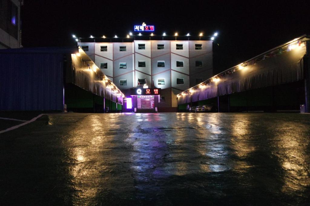 Мотель Q Motel, Кунсан