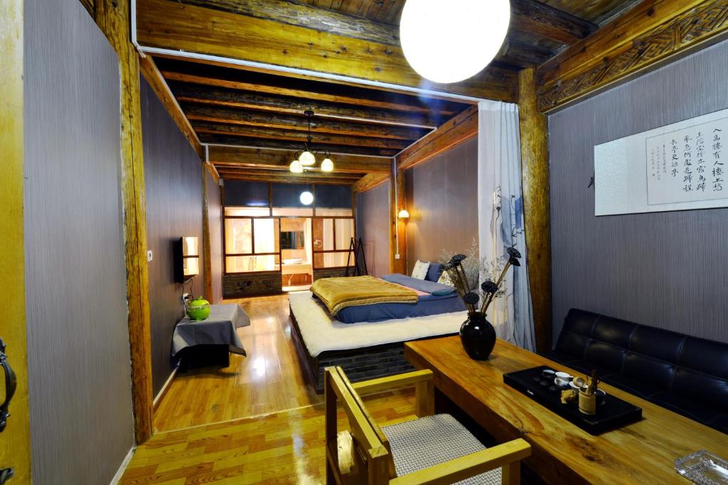 Двухместный (Улучшенный номер с кроватью размера «queen-size») гостевого дома Shangri-La Memory Inn, Шангри-Ла (Тибет)