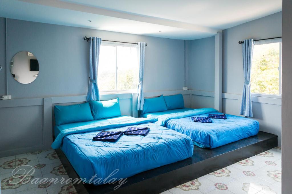 Двухместный (Стандартный двухместный номер с 2 двуспальными кроватями) гостевого дома Baan Rom Talay, Самет