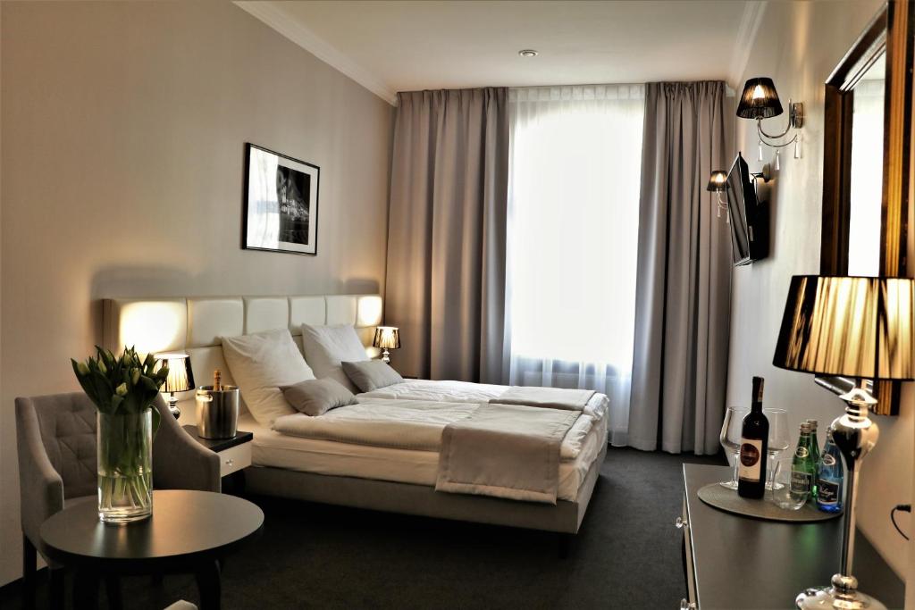 Двухместный (Двухместный номер Делюкс с 2 отдельными кроватями) отеля Hotel Villa Casino, Слубице