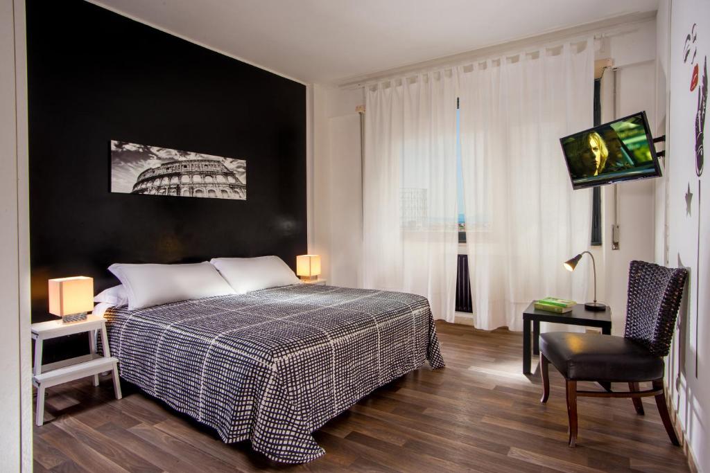 Двухместный (Классический двухместный номер с 1 кроватью или 2 отдельными кроватями) отеля Radio Hotel, Рим