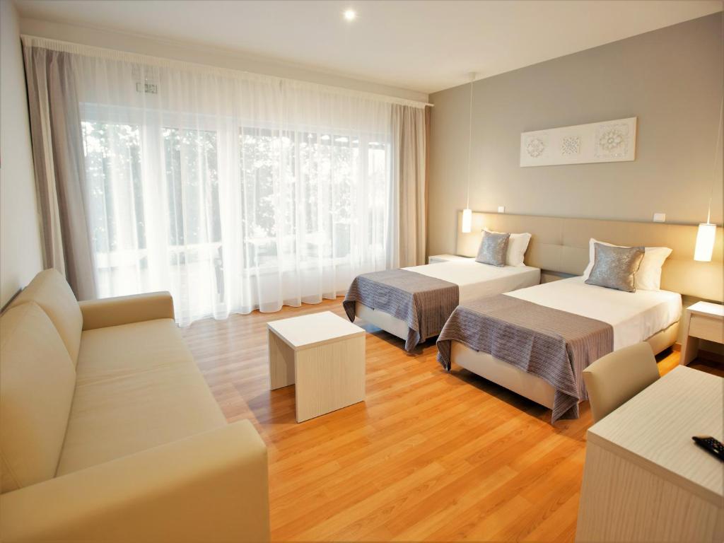 Двухместный (Улучшенный двухместный номер с 2 отдельными кроватями) загородного отеля Tavira Monte, Тавира