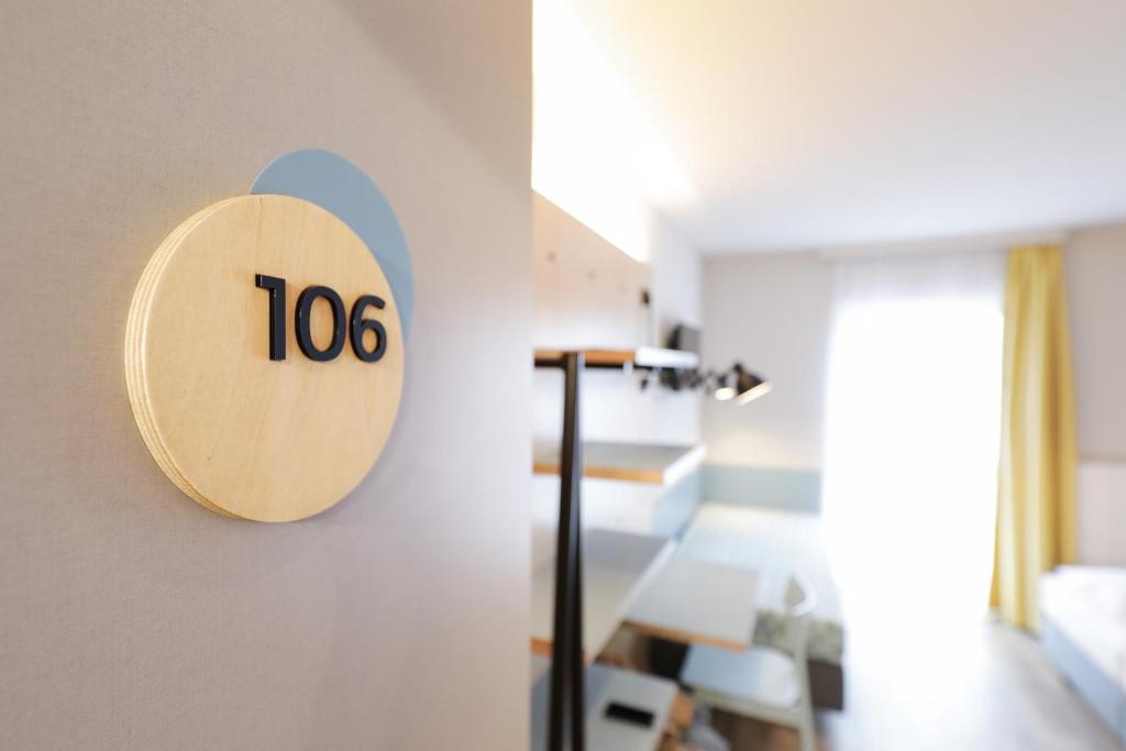 Двухместный (Двухместный номер с 2 отдельными кроватями - Подходит для гостей с ограниченными физическими возможностями) отеля Hotel Tullnerfeld, Вена