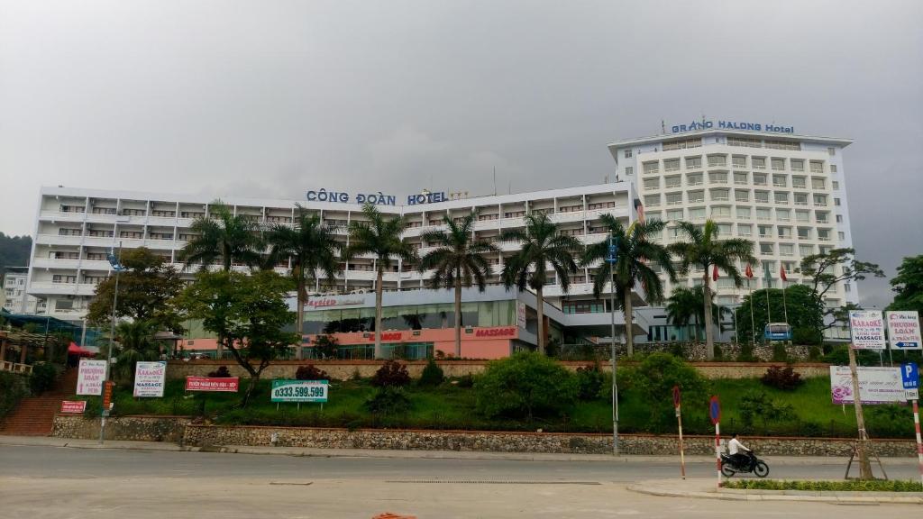 Отель Cong Doan Ha Long Hotel, Халонг