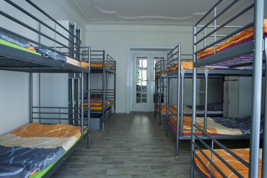 Номер (Кровать в общем номере для мужчин и женщин с 10 кроватями) хостела Fontána, Прага