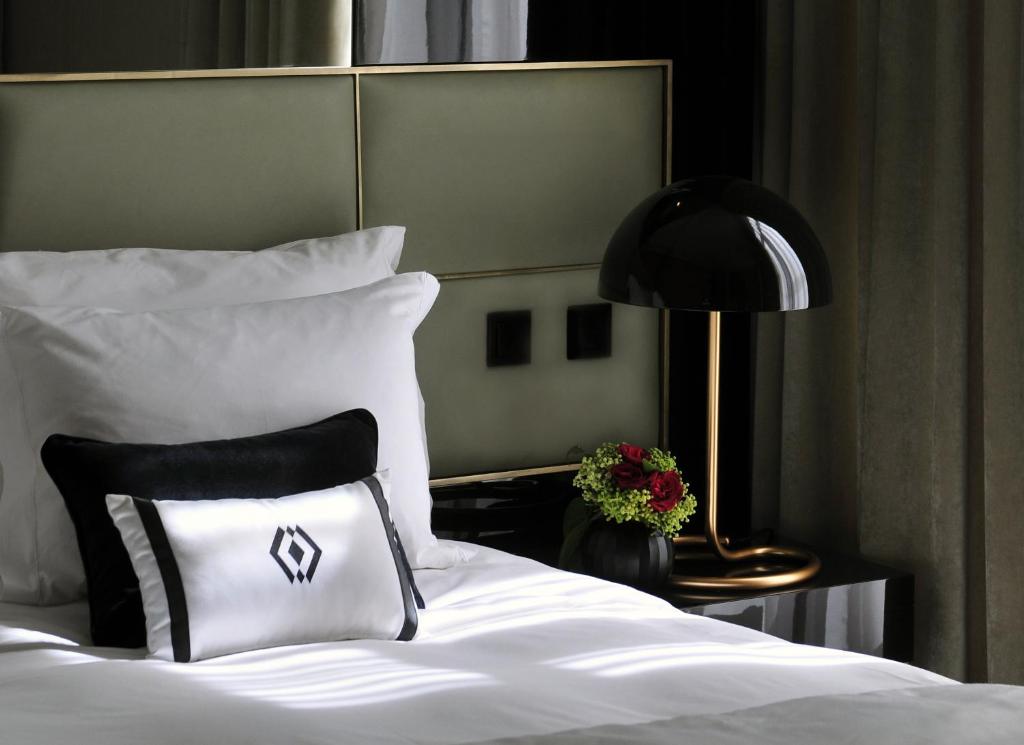 Двухместный (Двухместный номер Делюкс с 1 кроватью или 2 отдельными кроватями) отеля Altis Avenida Hotel, Лиссабон