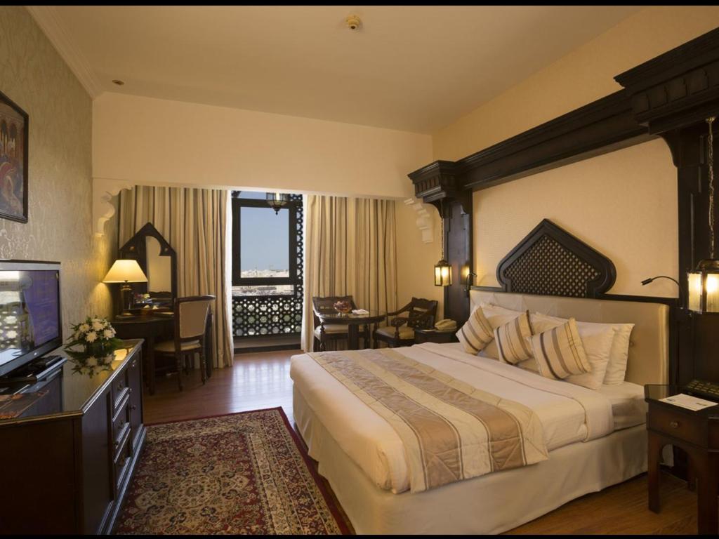 Двухместный (Классический номер) отеля Arabian Courtyard Hotel & Spa, Дубай
