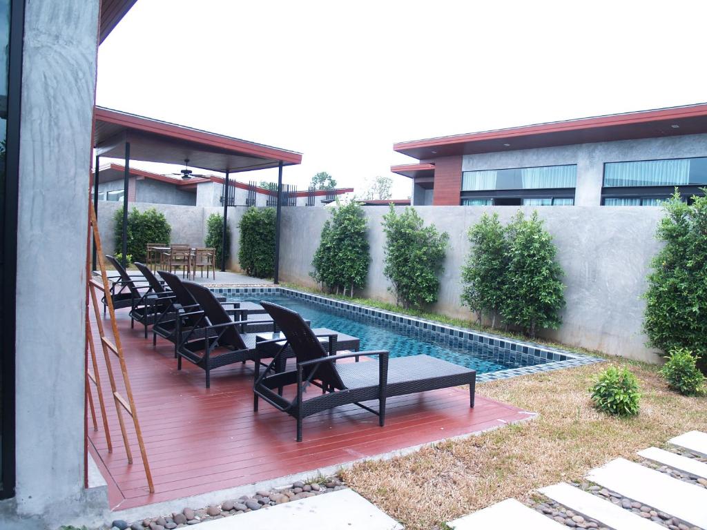 Вилла (Вилла люкс с 2 спальнями и бассейном) курортного отеля Sea Two Pool Villa Resort Pattaya, Паттайя