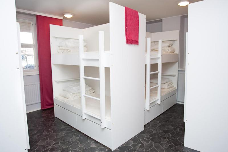 Номер (Кровать в общем номере для мужчин и женщин с 10 кроватями) хостела Dream Hostel & Hotel Tampere, Тампере