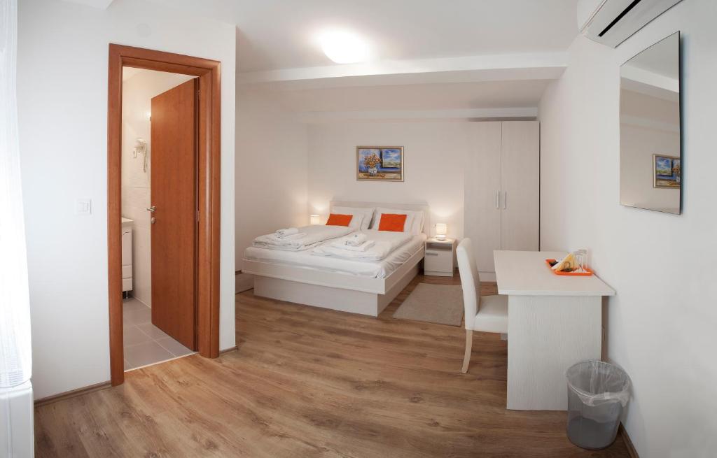 Двухместный (Стандартный двухместный номер с 1 кроватью) гостевого дома Rooms Lidija, Загреб