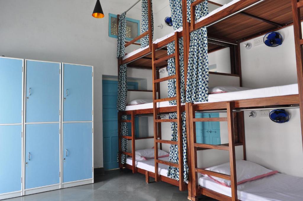 Номер (Общий номер Rang с 6 кроватями и кондиционером), Jaipur Jantar Hostel