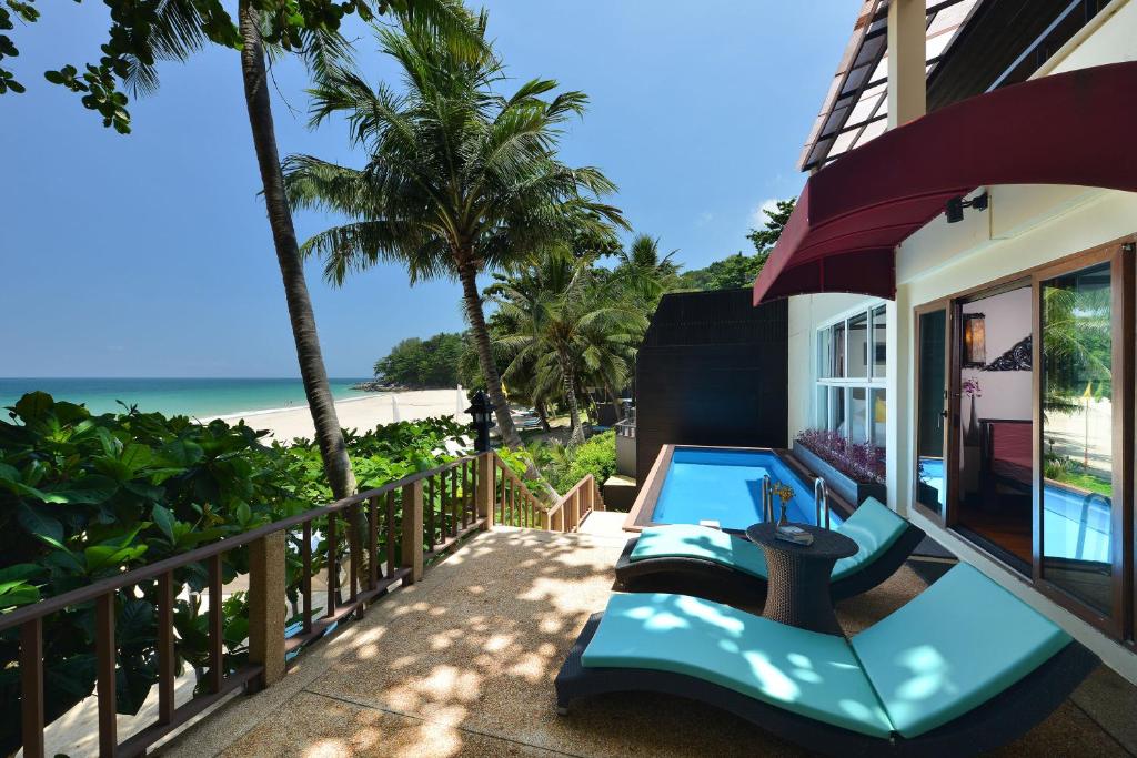 Сьюит (Люкс с 2 спальнями и прямым выходом к пляжу), Andaman White Beach Resort