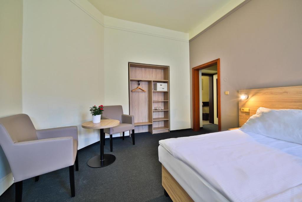 Двухместный (Двухместный номер с 1 кроватью или 2 отдельными кроватями) отеля Atlantic, Прага