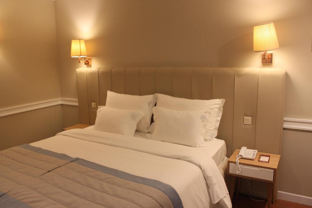 Двухместный (Стандартный двухместный номер с 1 кроватью и видом на море) отеля Hotel Suave Mar, Эшпозенди