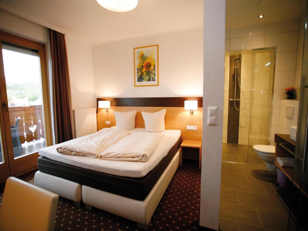 Двухместный (Двухместный номер с 1 кроватью и балконом) отеля Hotel Diana, Фельден-ам-Вёртерзе