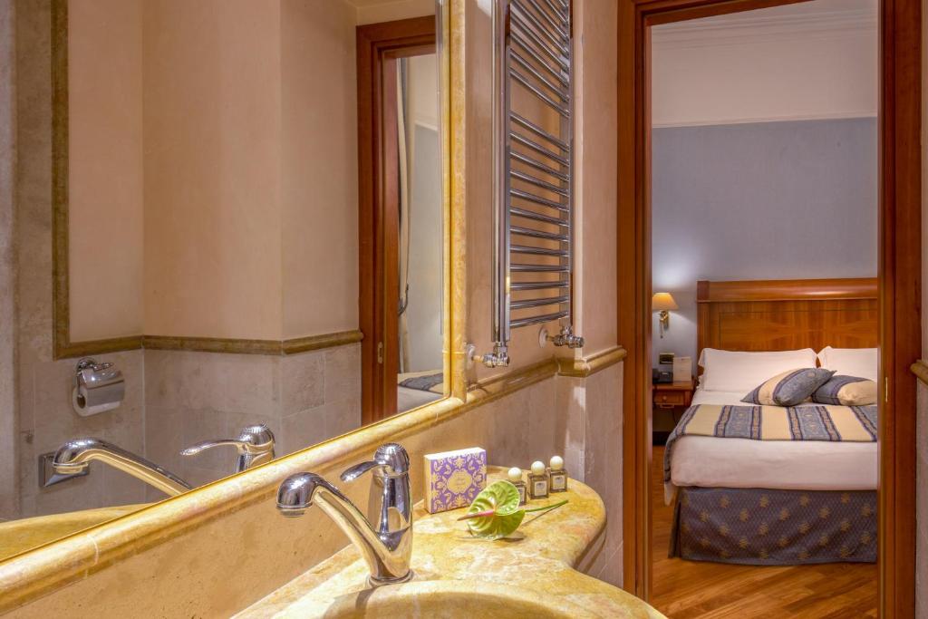 Двухместный (Двухместный номер с 2 отдельными кроватями) отеля Albergo Ottocento, Рим