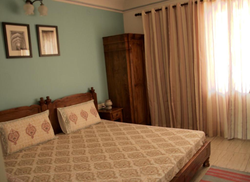 Двухместный (Двухместный номер с 1 кроватью, вид на сад) отеля Pathik Niwas, Джайпур