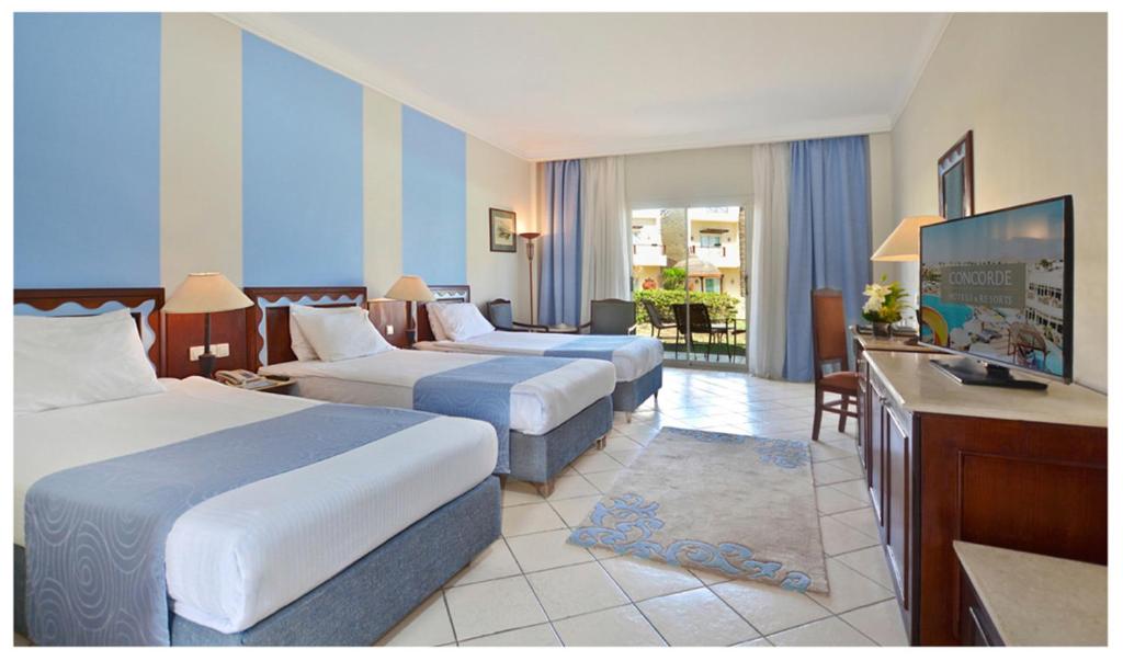 Четырехместный (Четырехместный номер) курортного отеля Concorde El Salam Sharm El Sheikh Sport Hotel, Шарм-эль-Шейх